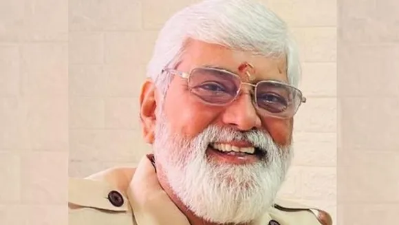 I refute FPJ's claim that complimentary copies are sold as 'raddi': INS Chief Rakesh Sharma