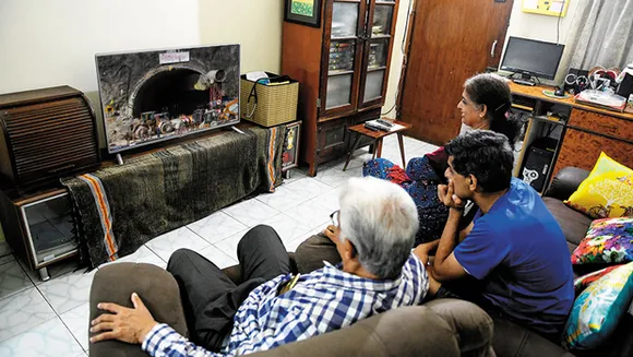 Four-week rolling continues to discourage news channels from covering real news
